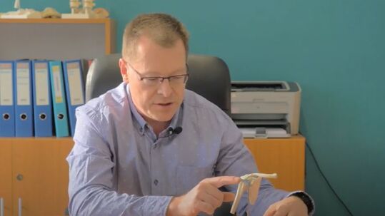 ÚRAZY RAMENE - ROZHOVOR S MUDR. F. PICKEM